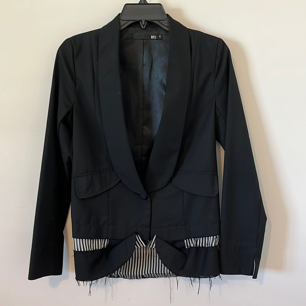 Info black blazer size 0